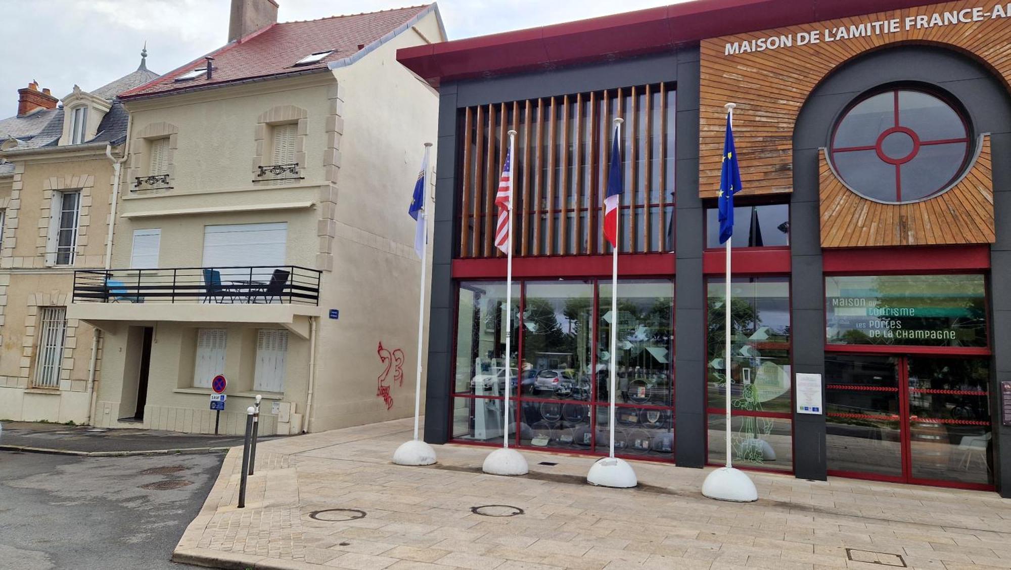 Appartement L'Hirondelle à Château-Thierry Extérieur photo